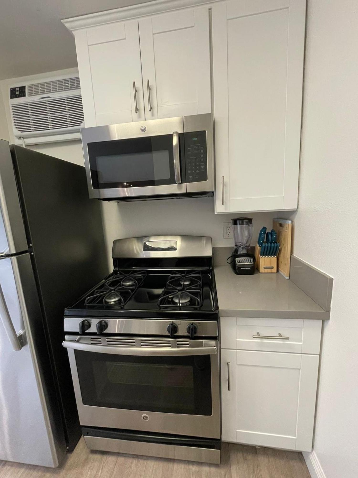 Hollywood Spectacular Loft Free Designated Parking Apartment Los Angeles